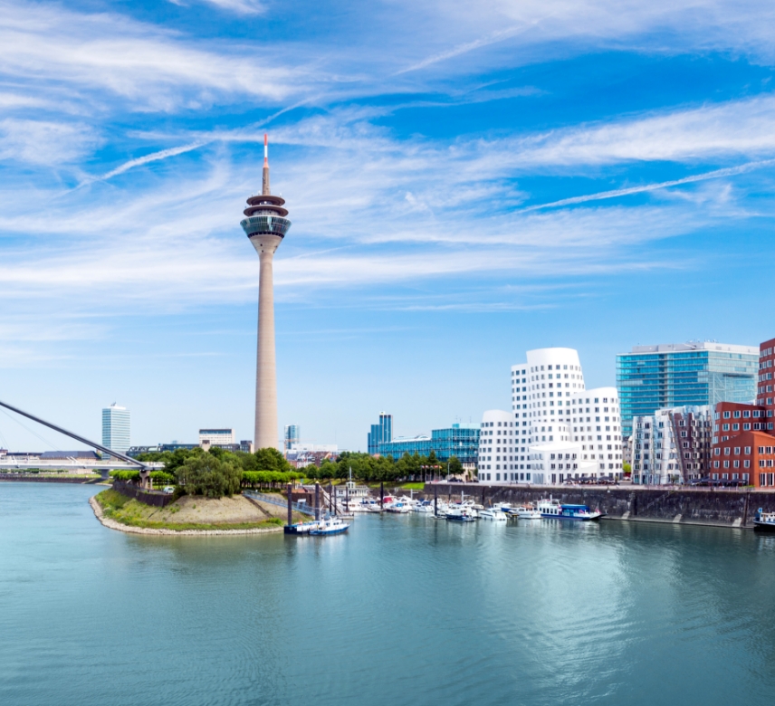Rheinturm in Düsseldorf